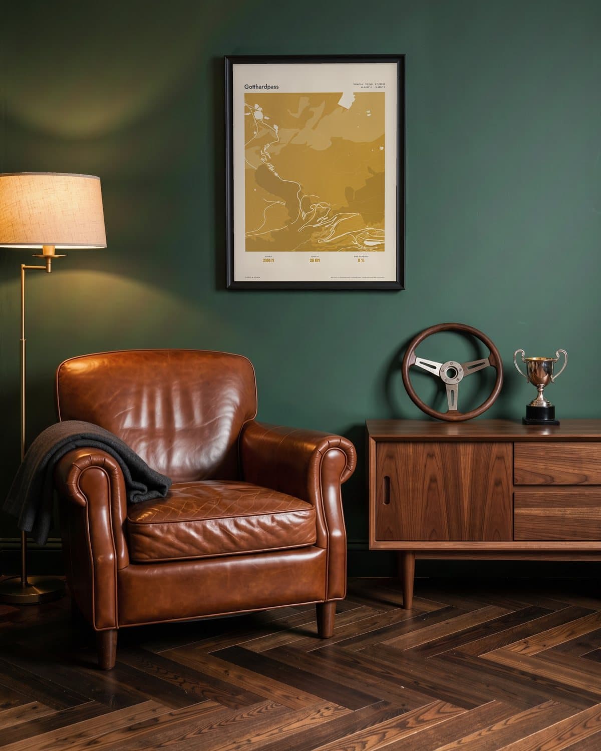 Gotthardpass Atlas Mustard kaartposter in een zwarte lijst (45 × 60 cm) in een groene leeskamer