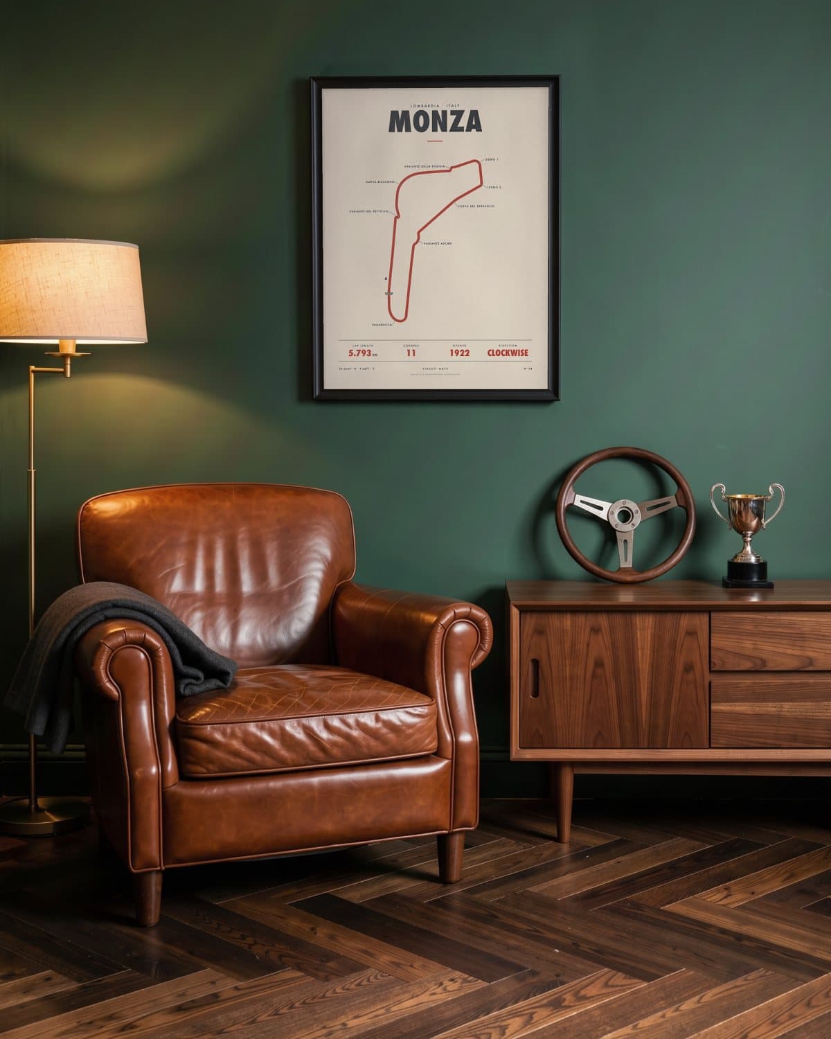 Monza circuit poster in a black frame (45 × 60 cm) in a green den