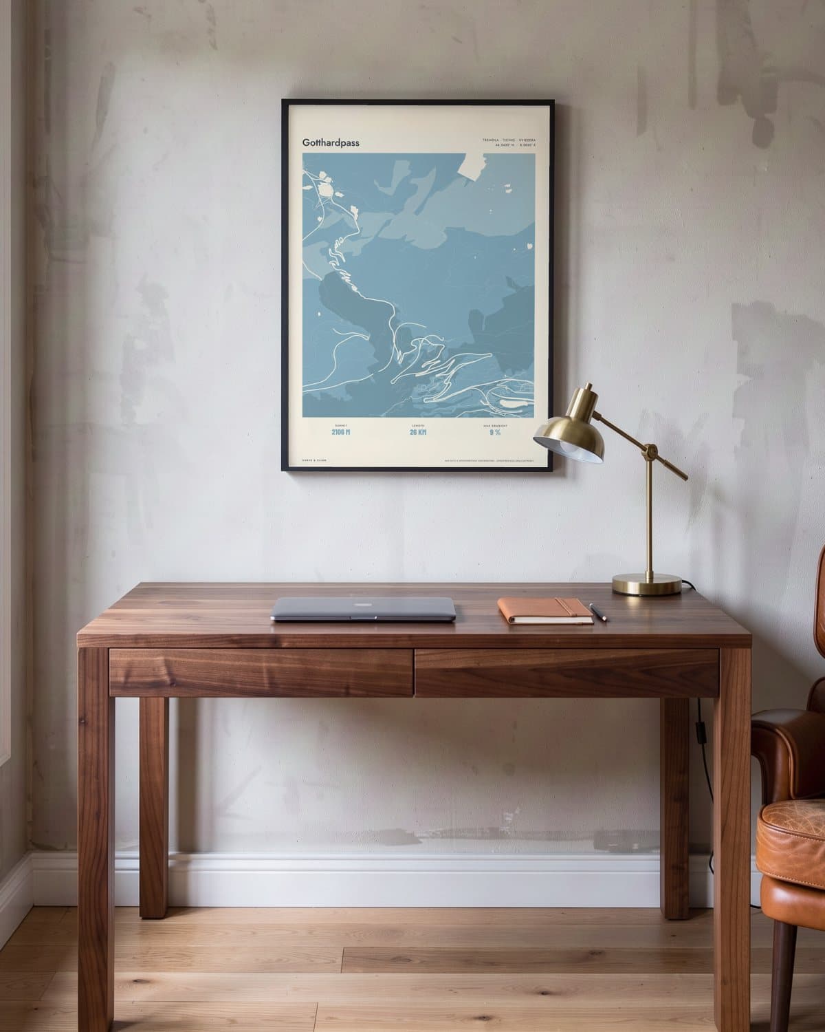 Gotthardpass Atlas Dusky Blue kaartposter in een zwarte lijst (45 × 60 cm) in een werkkamer
